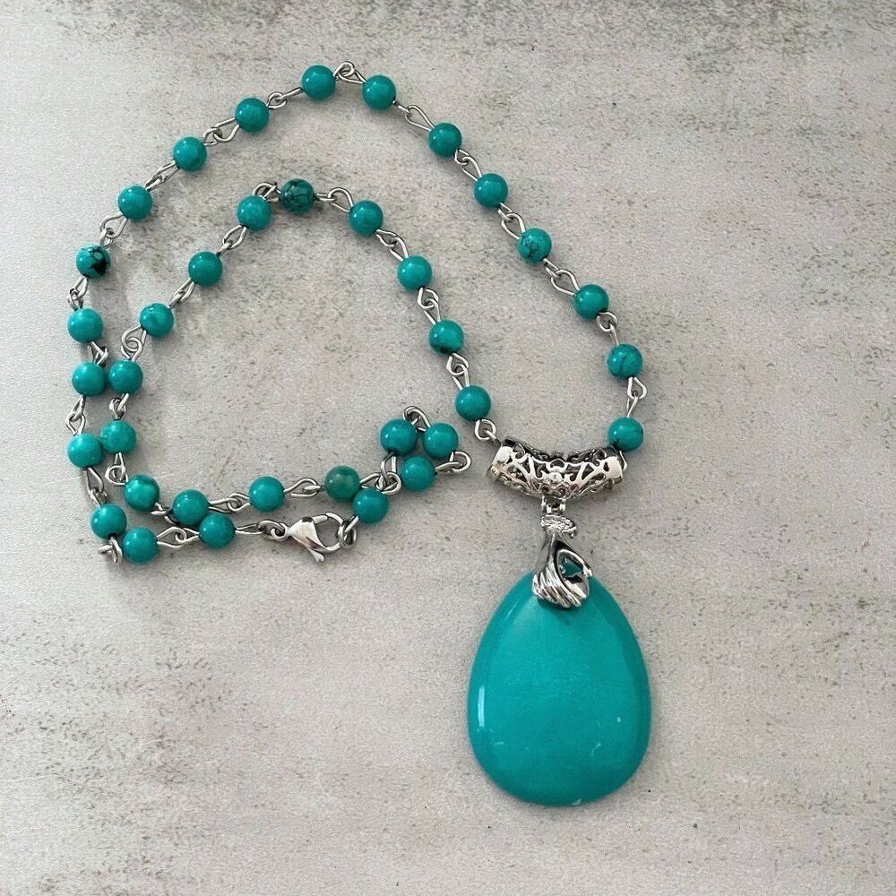 Blue Howlite Silver Hand Heart Teardrop Pendant Beaded Chain Necklace 12" Drop